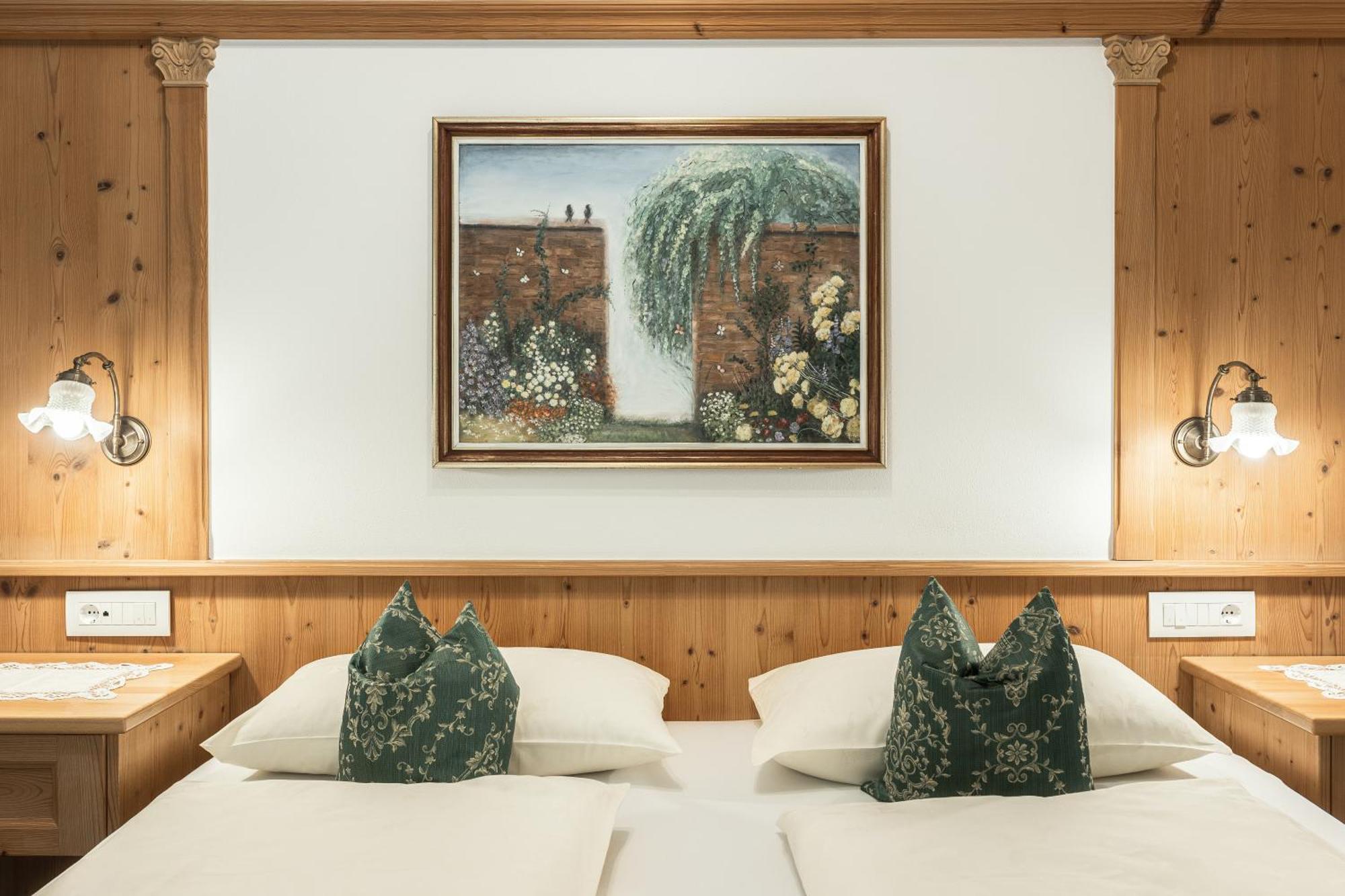 Hotel La Pineta Selva di Val Gardena Phòng bức ảnh