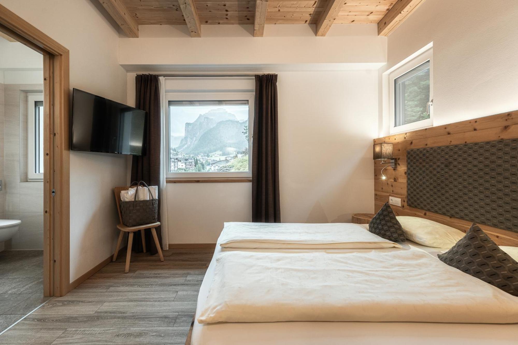 Hotel La Pineta Selva di Val Gardena Phòng bức ảnh